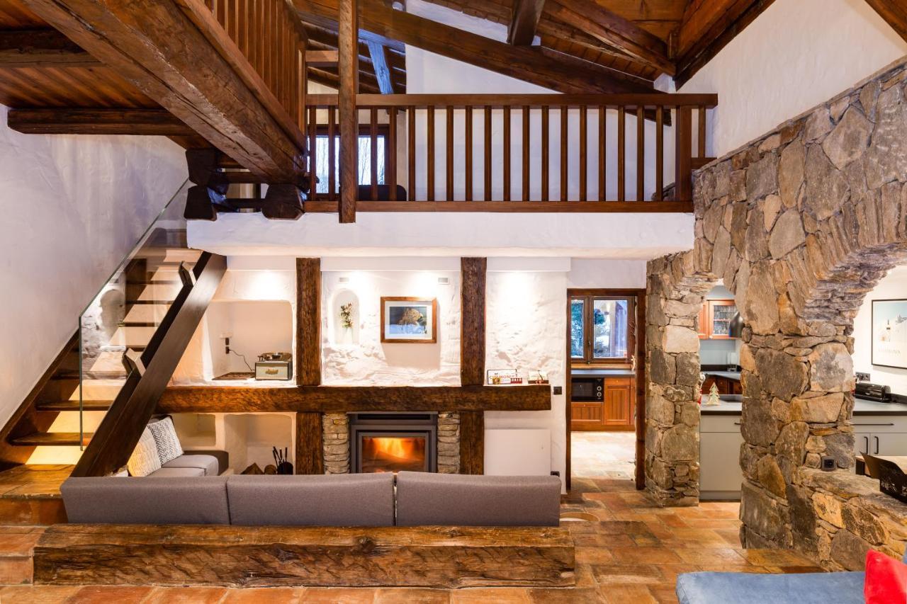 Chalet Les Praz - 280Sqm - Sauna Cinema Fitness - 5 Bedrooms In Heart Of Les Praz - By Cozee Rentals シャモニー エクステリア 写真