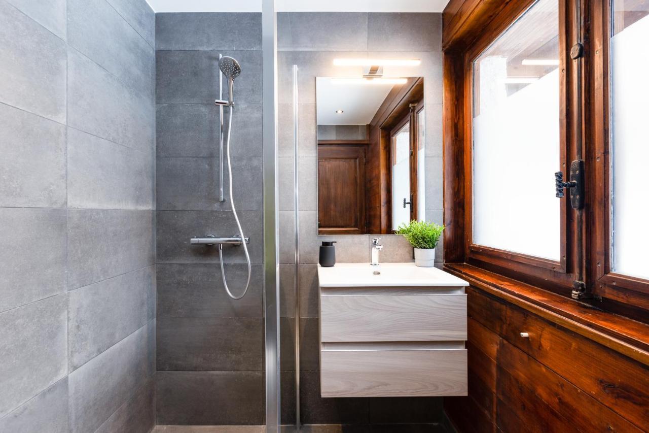 Chalet Les Praz - 280Sqm - Sauna Cinema Fitness - 5 Bedrooms In Heart Of Les Praz - By Cozee Rentals シャモニー エクステリア 写真