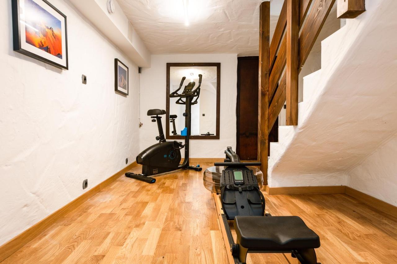 Chalet Les Praz - 280Sqm - Sauna Cinema Fitness - 5 Bedrooms In Heart Of Les Praz - By Cozee Rentals シャモニー エクステリア 写真